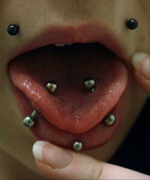 tongue02