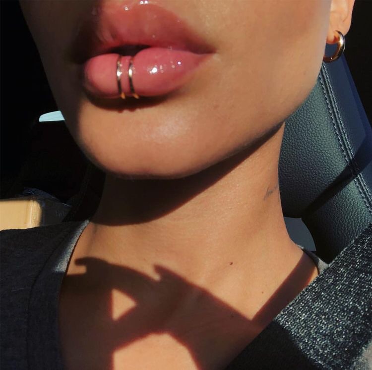 lip01